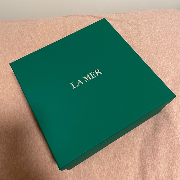 ❤️NEW! La Mer Deluxe travel size sets - Picture 10 of 10